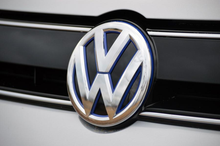  Volkswagen Jetta Hybrid 2012 года  (фото 98 из 133)